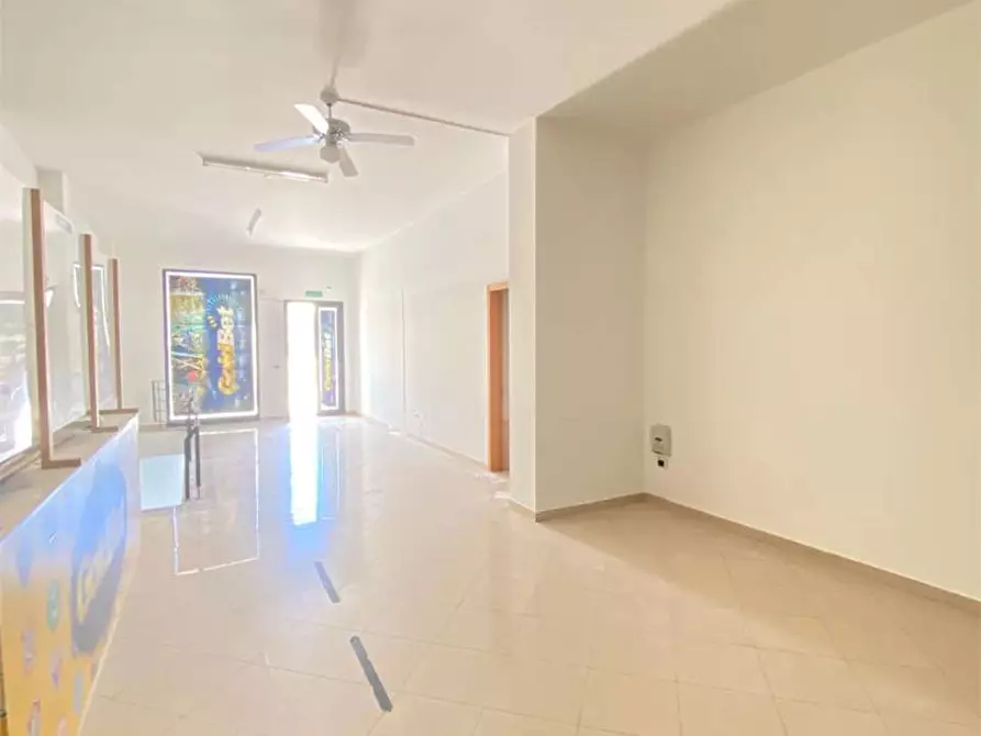 Immagine 1 di Ufficio in affitto  in via Ferrari a Casarano