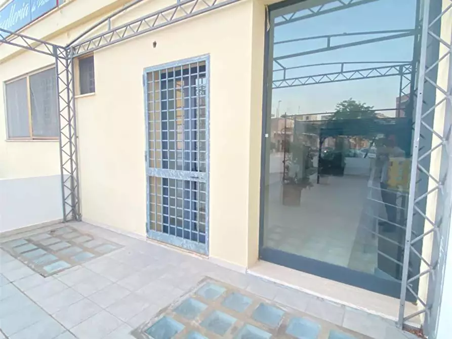 Immagine 8 di Ufficio in affitto  in via Ferrari a Casarano