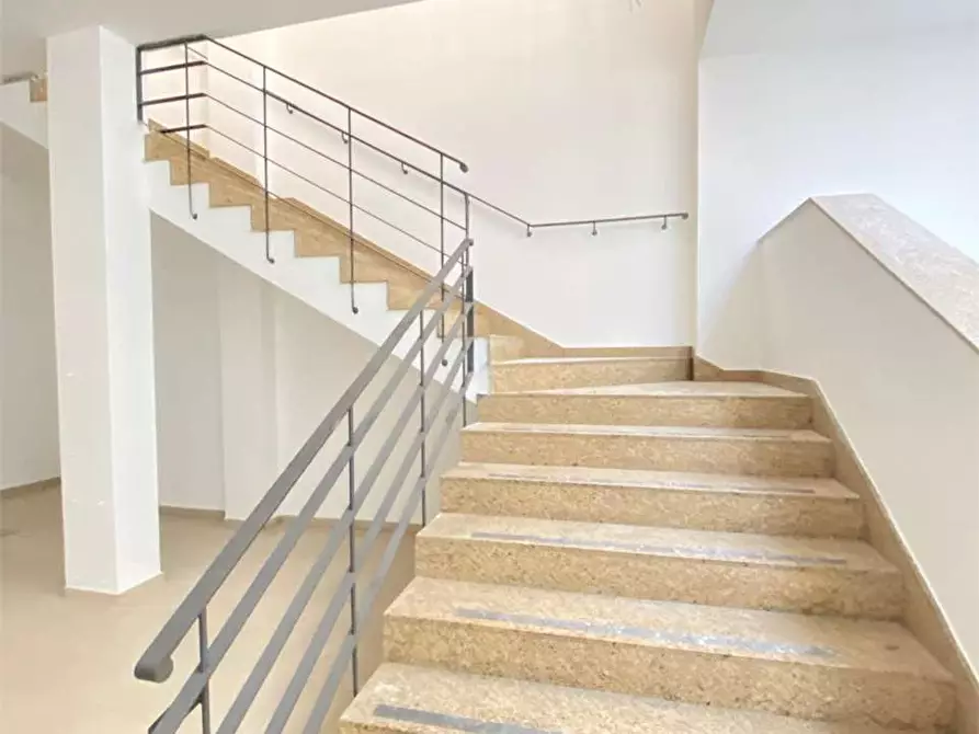 Immagine 12 di Ufficio in affitto  in via Ferrari a Casarano