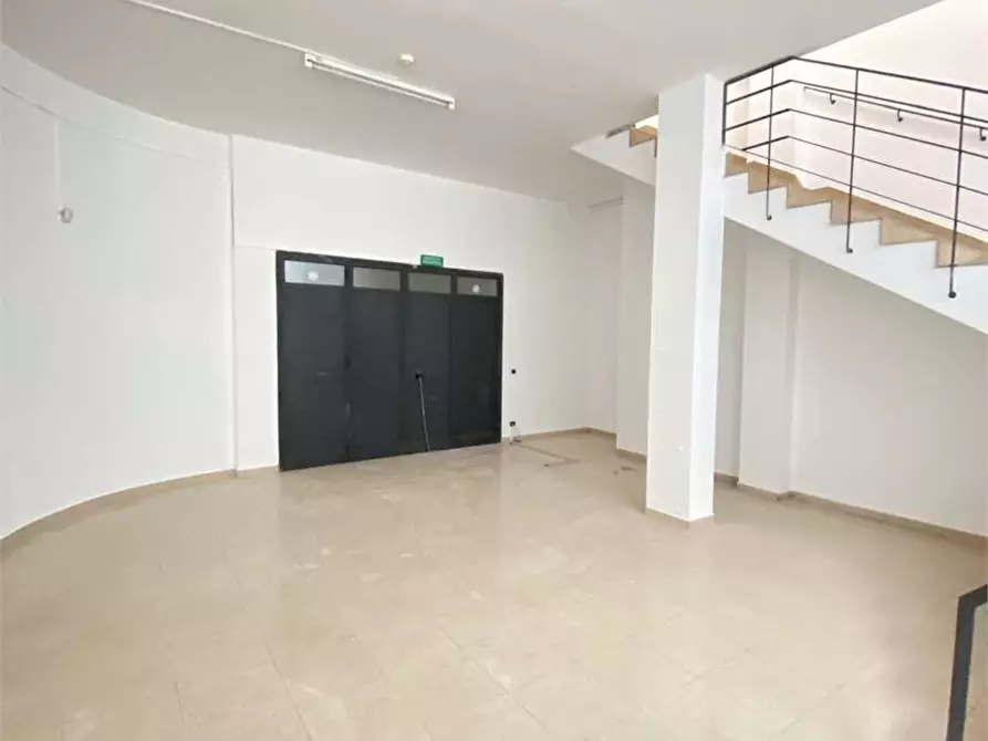 Immagine 14 di Ufficio in affitto  in via Ferrari a Casarano