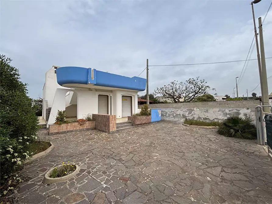 Immagine 2 di Villa in vendita  in Via arciprete verardi a Alliste