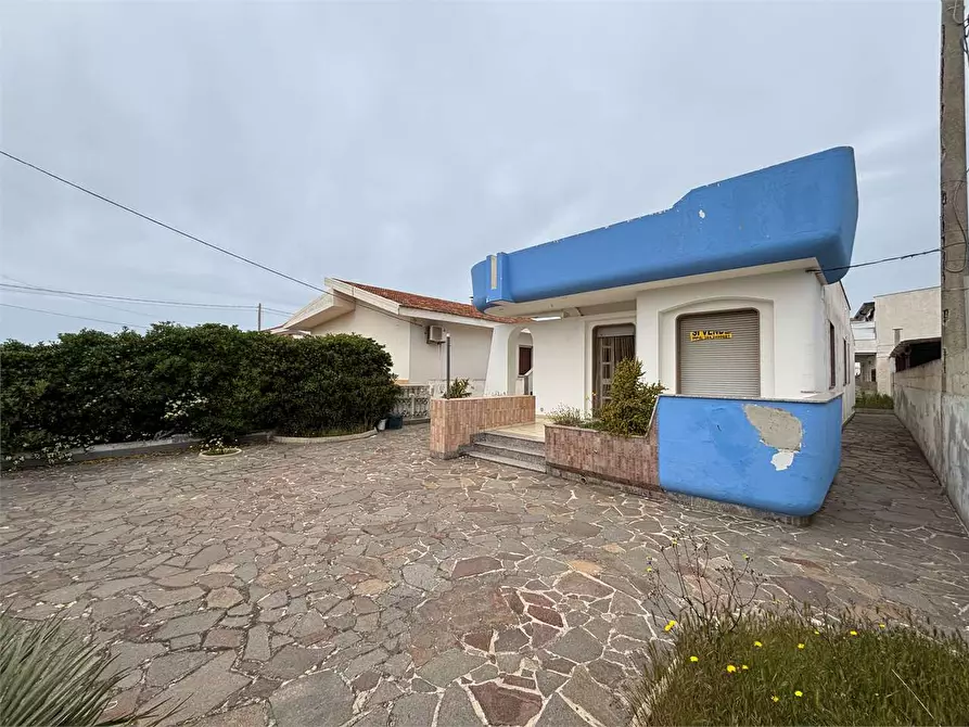 Immagine 5 di Villa in vendita  in Via arciprete verardi a Alliste