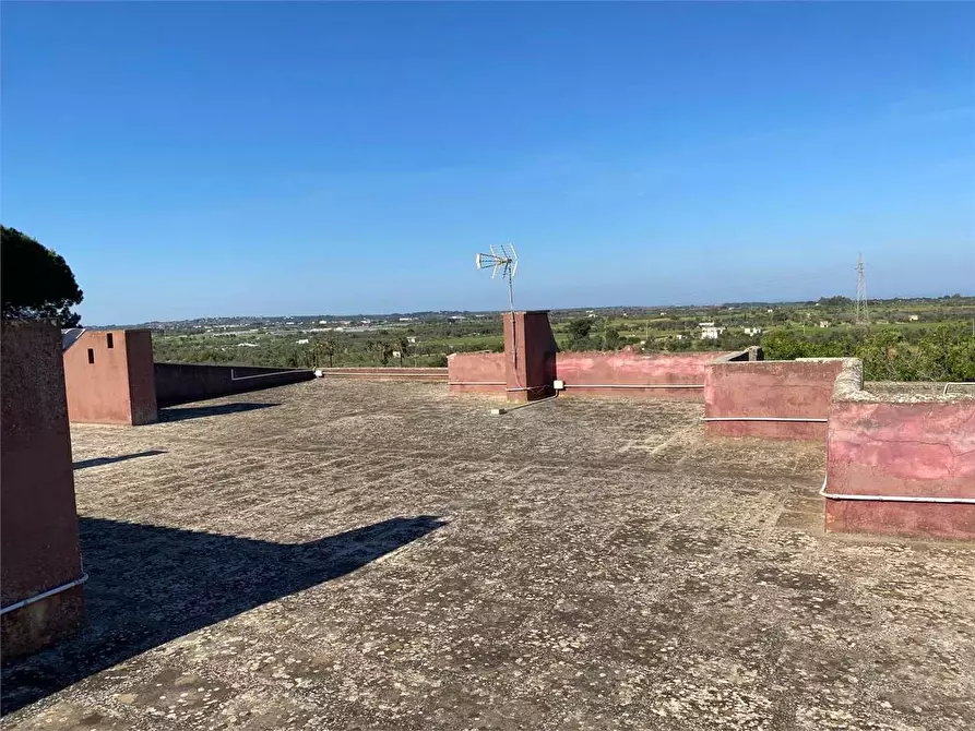 Immagine 44 di Villa in vendita  in Contrada gualtieri snc a Matino