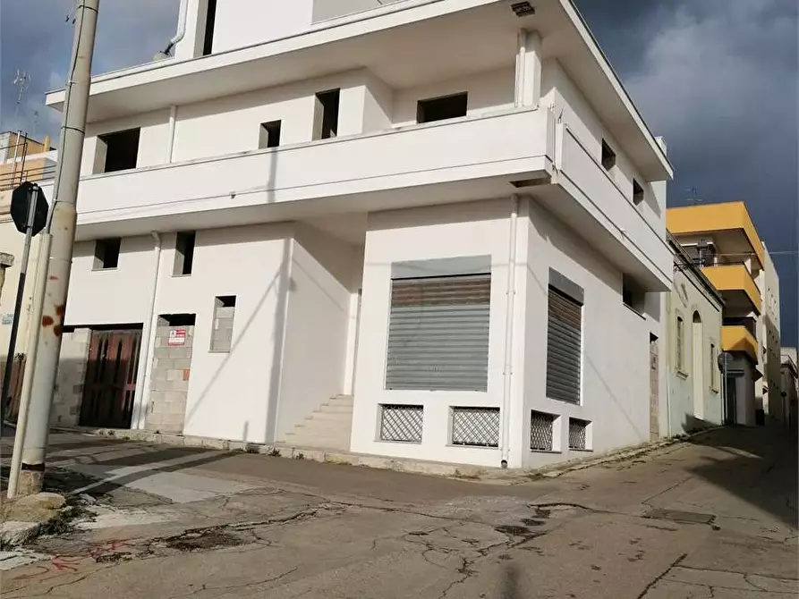 Immagine 2 di Appartamento in vendita  in via Magenta 29 a Casarano