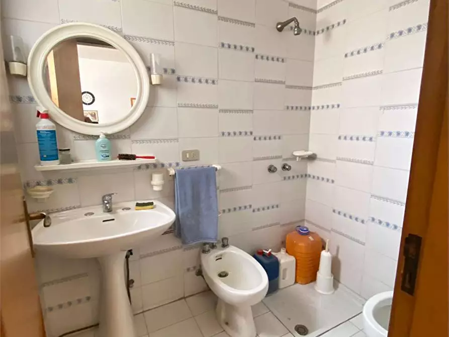 Immagine 17 di Appartamento in vendita  in via lupo 9 a Casarano