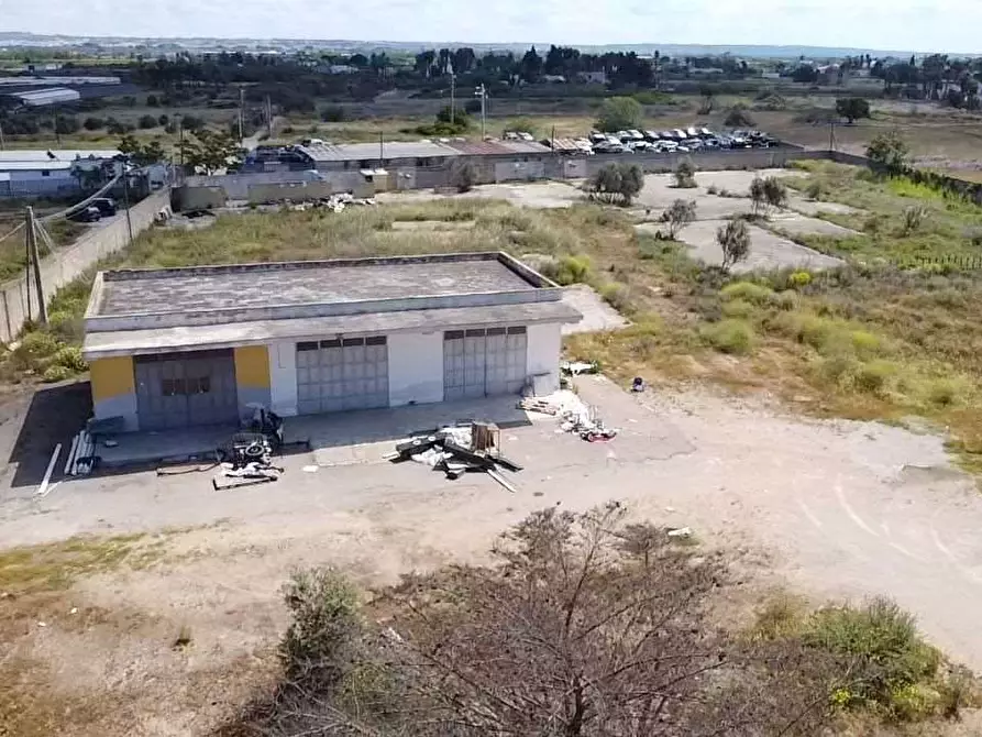 Immagine 5 di Capannone industriale in vendita  in sp350 60 a Taviano