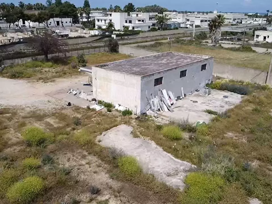 Immagine 15 di Capannone industriale in vendita  in sp350 60 a Taviano