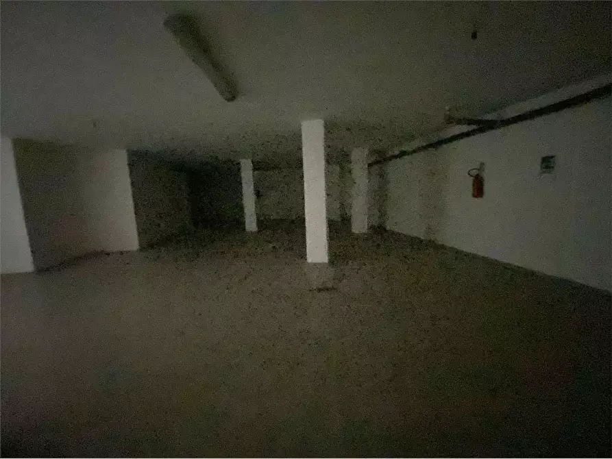 Immagine 9 di Ufficio in vendita  in viale stazione a Casarano