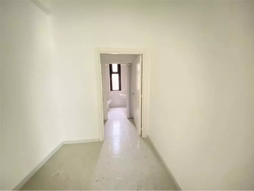 Immagine 14 di Ufficio in vendita  in viale stazione a Casarano