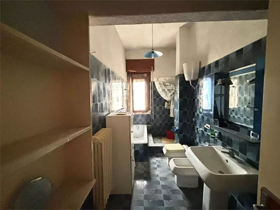 Immagine 14 di Appartamento in vendita  in via sicilia a Casarano