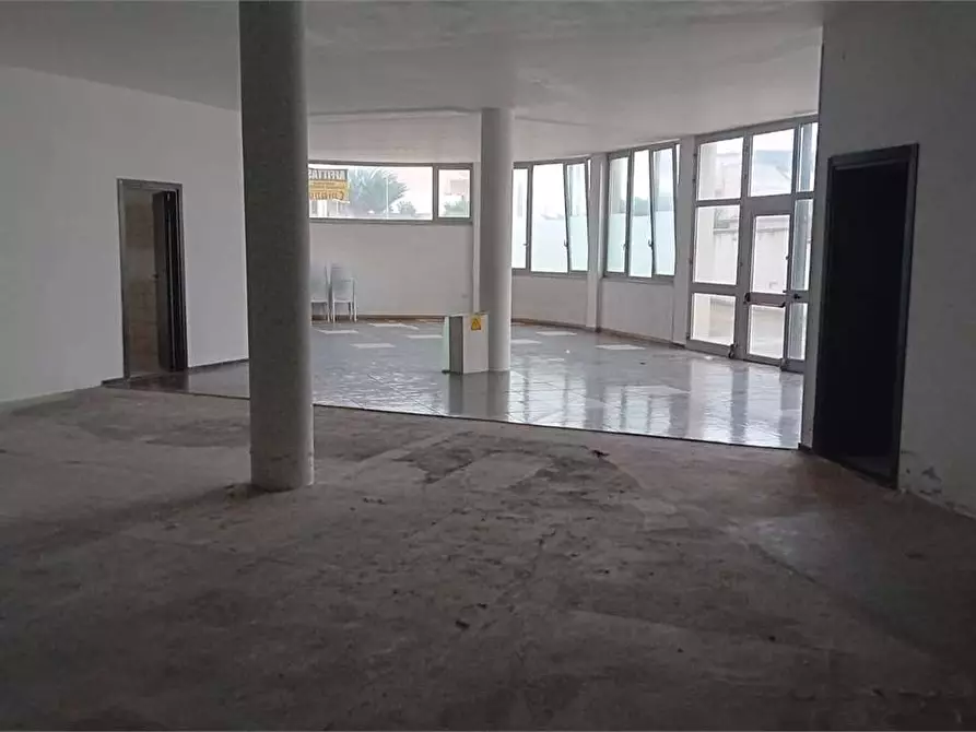 Immagine 4 di Negozio in affitto  in via ruffano a Casarano