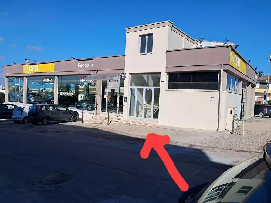 Immagine 7 di Negozio in affitto  in via ruffano a Casarano
