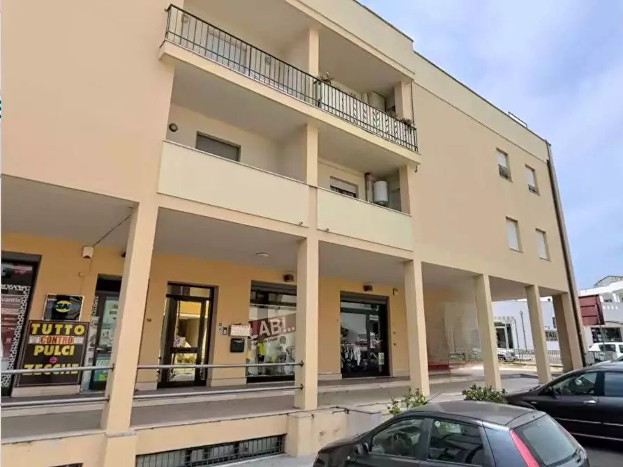 Immagine 1 di Appartamento in vendita  in Via ombrone a Casarano