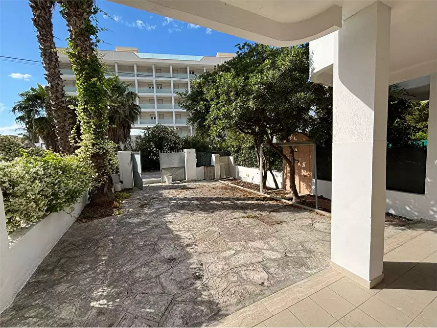 Immagine 7 di Villetta a schiera in vendita  in Gran viale al mare  8 a Gallipoli