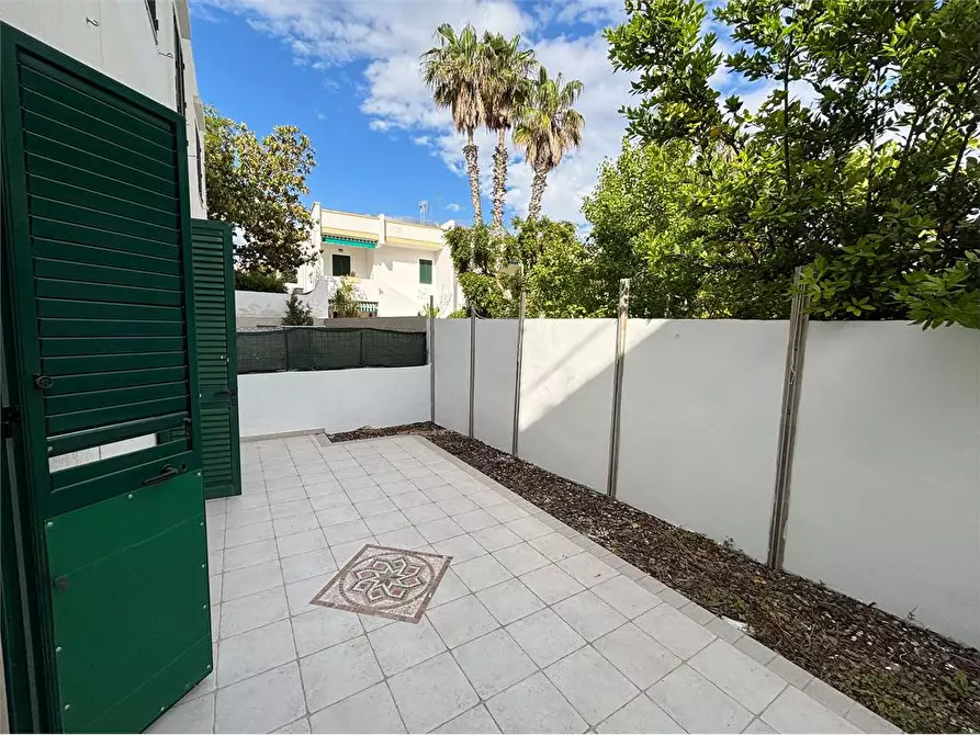 Immagine 13 di Villetta a schiera in vendita  in Gran viale al mare  8 a Gallipoli