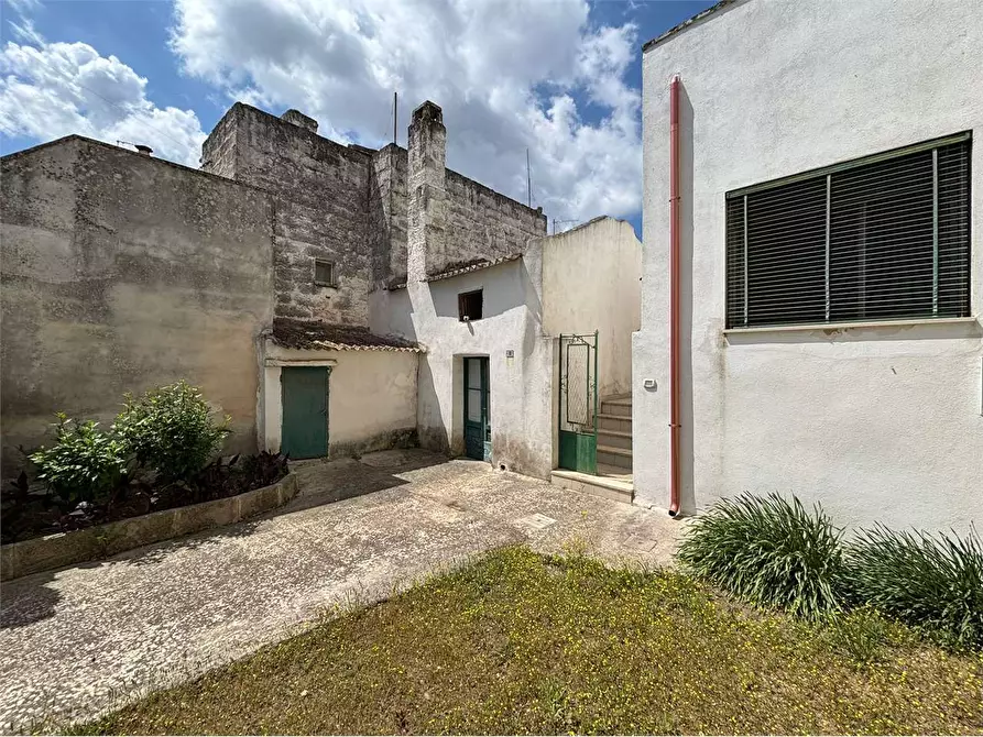 Immagine 7 di Casa indipendente in vendita  in via nino bixio 13 a Botrugno