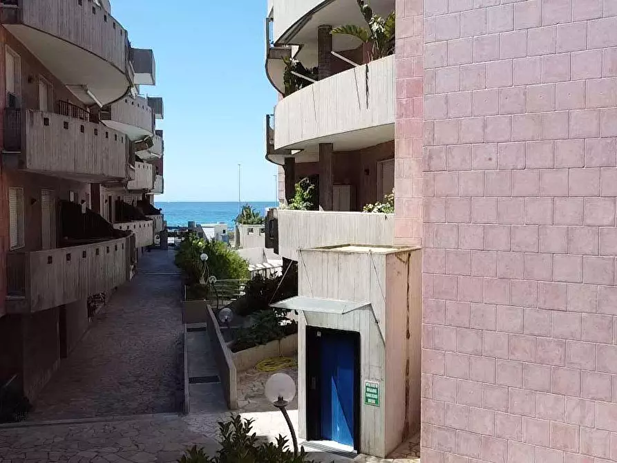 Immagine 47 di Appartamento in vendita  in lungo mare galileo galilei a Gallipoli