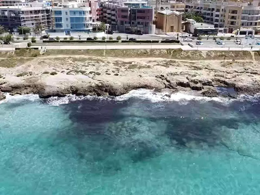 Immagine 54 di Appartamento in vendita  in lungo mare galileo galilei a Gallipoli