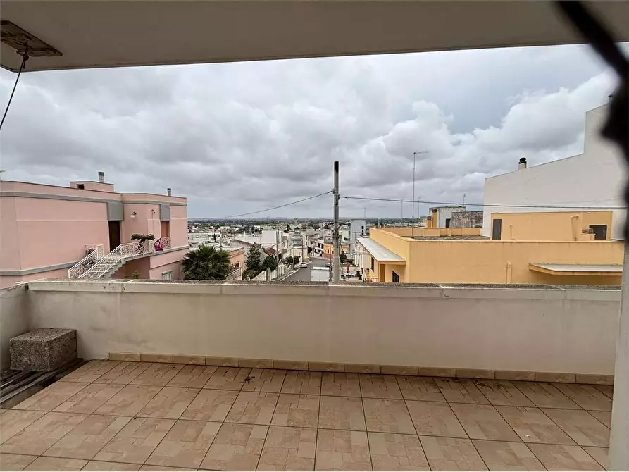 Immagine 12 di Appartamento in vendita  in via Magenta 29 a Casarano