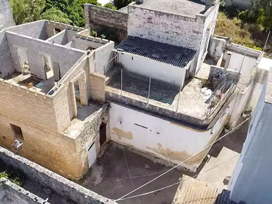 Immagine 11 di Trilocale in vendita  in Via silvio pellico a Casarano