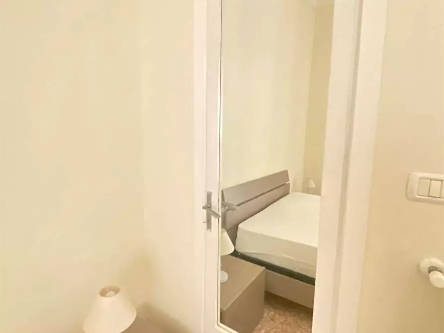 Immagine 13 di Bilocale in vendita  in Via Corsica a Casarano