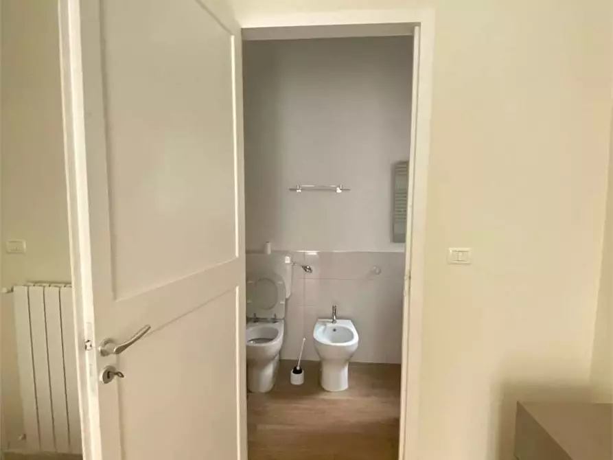 Immagine 15 di Bilocale in vendita  in Via Corsica a Casarano