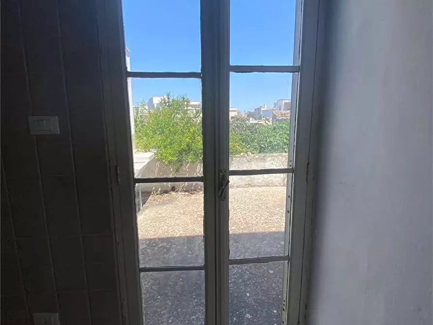 Immagine 16 di Stabile in vendita  in via Racale 30 a Melissano