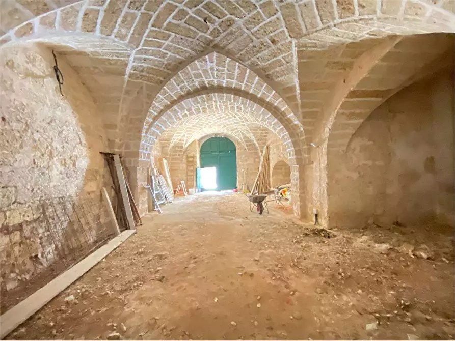 Immagine 34 di Stabile in vendita  in via Racale 30 a Melissano