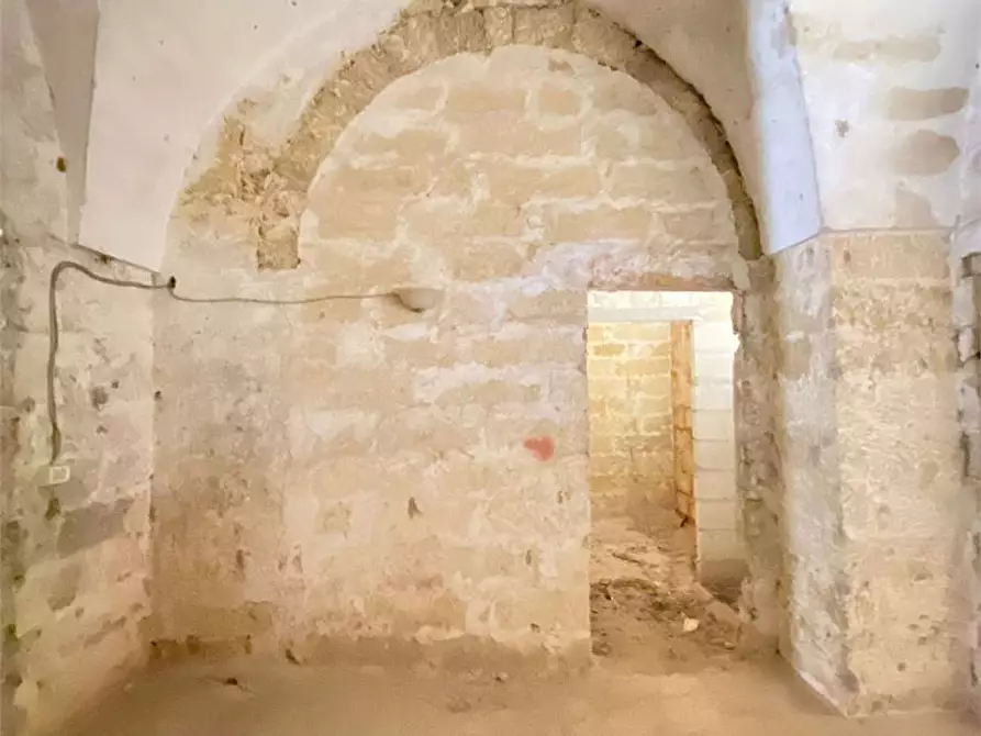 Immagine 36 di Stabile in vendita  in via Racale 30 a Melissano