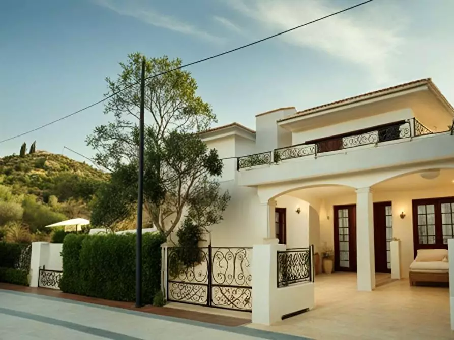 Immagine 2 di Villa in vendita  in via caviglia a Specchia