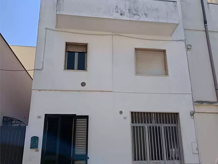 Immagine 2 di Casa indipendente in vendita  in via marsala a Casarano