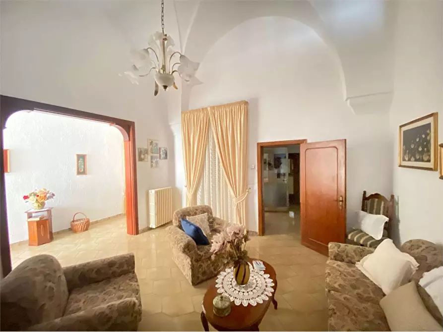 Immagine 34 di Casa indipendente in vendita  in via marsala a Casarano