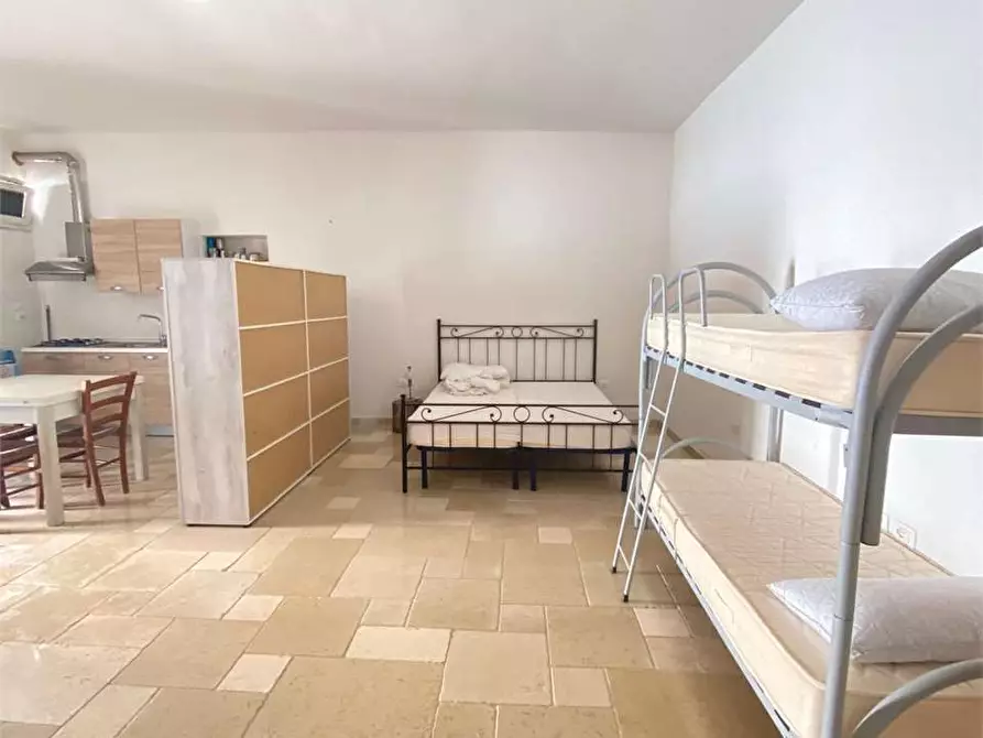 Immagine 2 di Appartamento in affitto  in via rosolino a Casarano