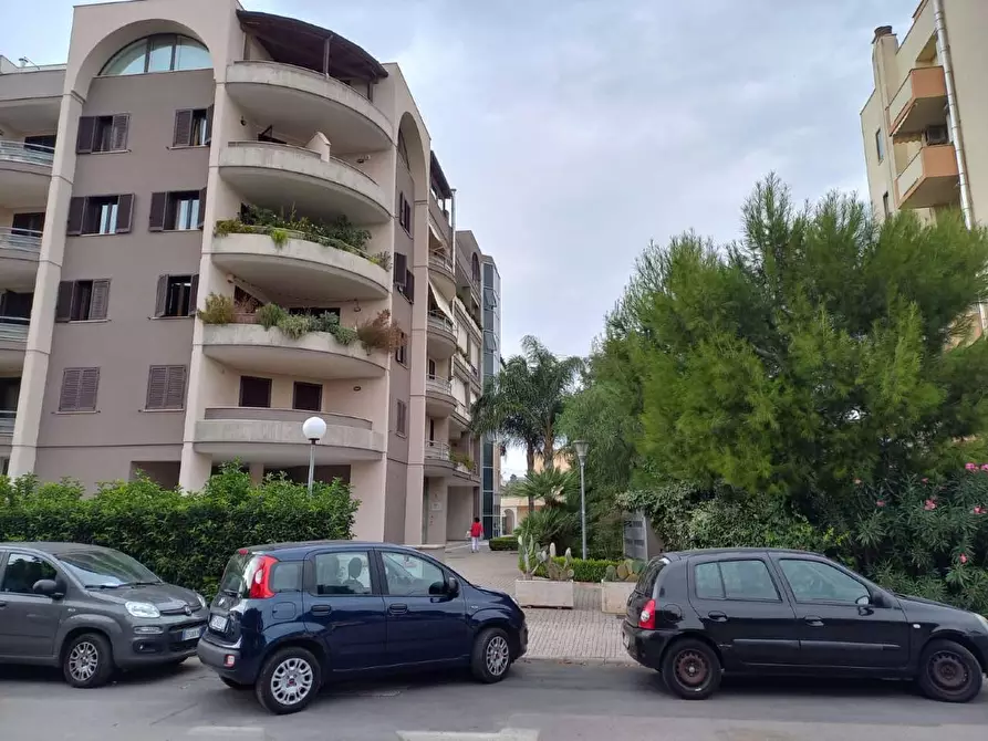 Immagine 3 di Ufficio in vendita  in via Giaquinto a Lecce