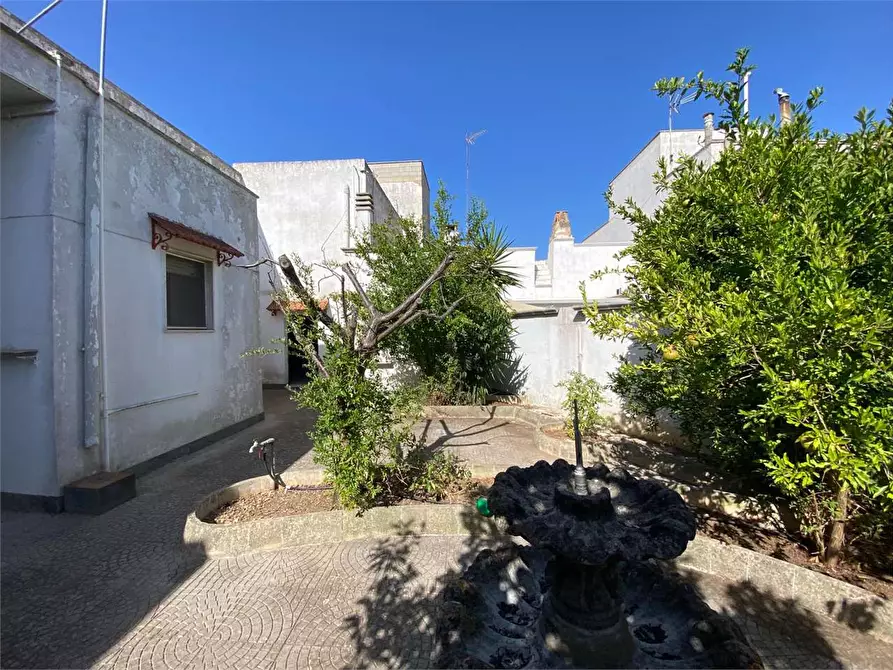 Immagine 10 di Casa indipendente in vendita  in piazza beltrano  1 a Racale