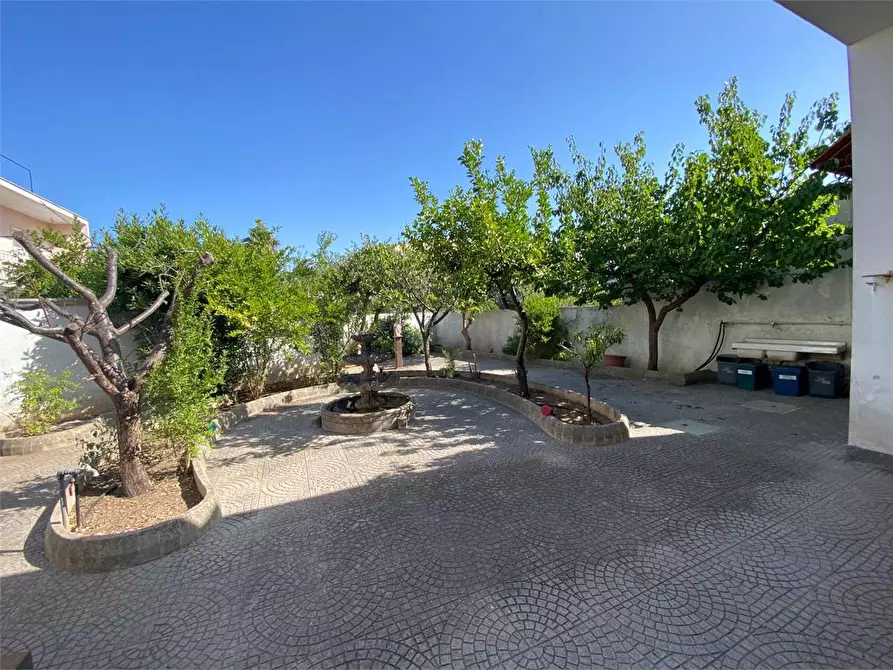 Immagine 43 di Casa indipendente in vendita  in piazza beltrano  1 a Racale