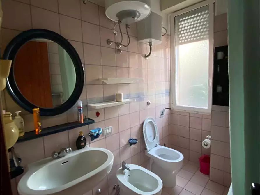 Immagine 9 di Appartamento in vendita  in Via padova a Casarano