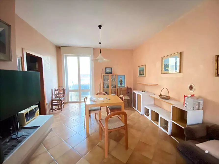 Immagine 13 di Appartamento in vendita  in Via padova a Casarano