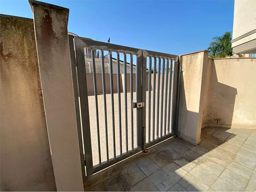 Immagine 16 di Ufficio in vendita  in via Giaquinto 5 a Lecce