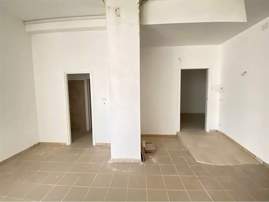 Immagine 7 di Ufficio in vendita  in via Giaquinto a Lecce