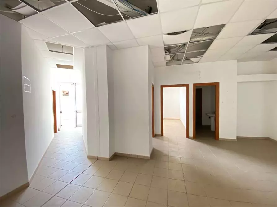 Immagine 20 di Ufficio in vendita  in via Giaquinto 5 a Lecce
