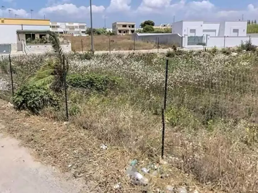 Immagine 1 di Terreno edificabile in vendita  in Via isole tremiti a Taviano