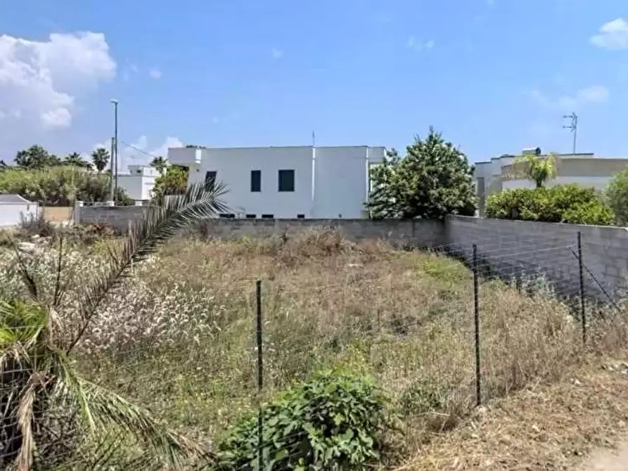 Immagine 2 di Terreno edificabile in vendita  in Via isole tremiti a Taviano