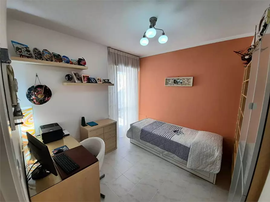 Immagine 5 di Appartamento in vendita  in via ombrone a Casarano