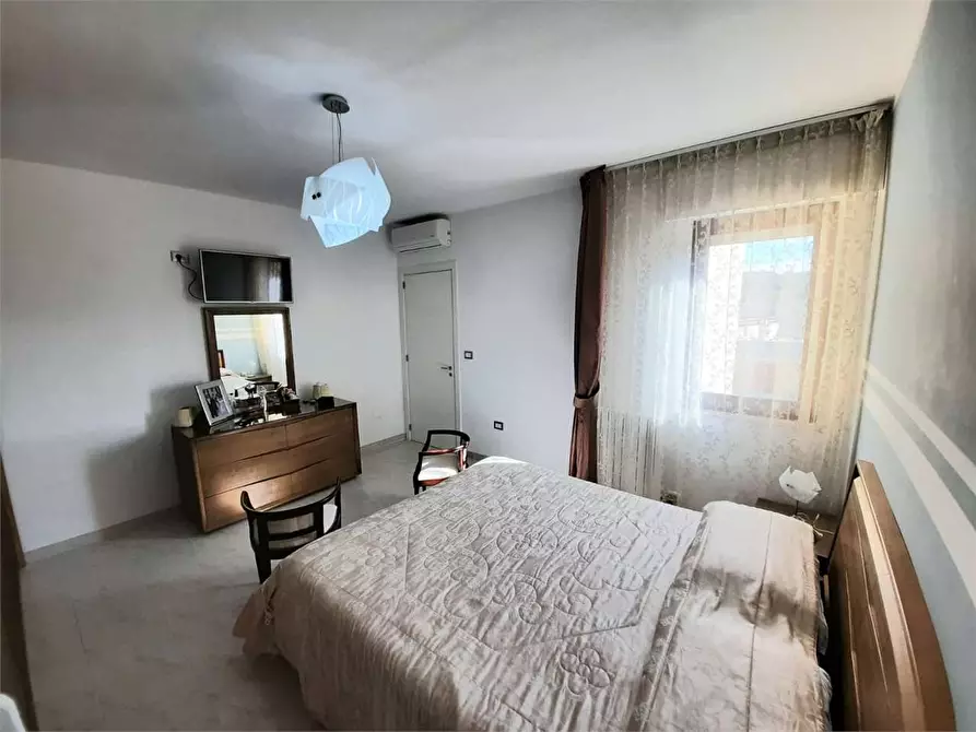 Immagine 6 di Appartamento in vendita  in via ombrone a Casarano