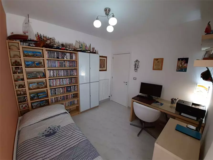 Immagine 18 di Appartamento in vendita  in via ombrone a Casarano