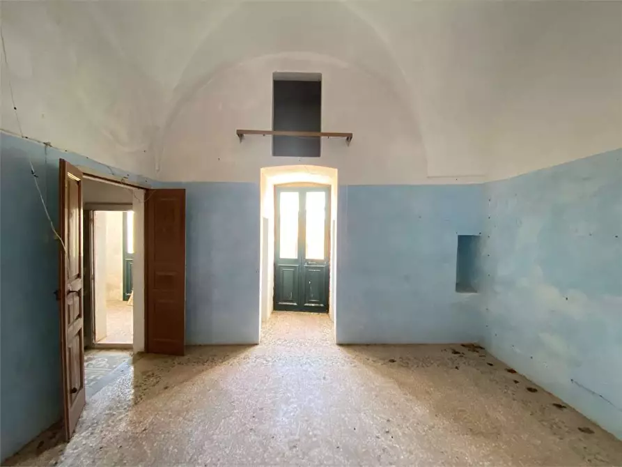 Immagine 10 di Stabile in vendita  in VIA VOLTA  a Ruffano