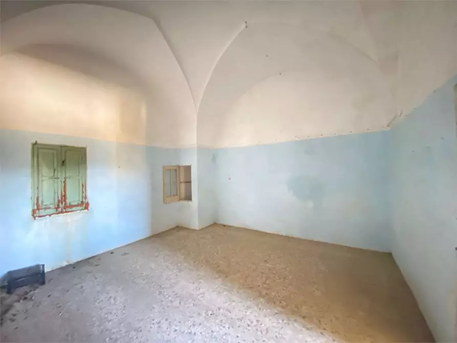 Immagine 12 di Stabile in vendita  in VIA VOLTA  a Ruffano