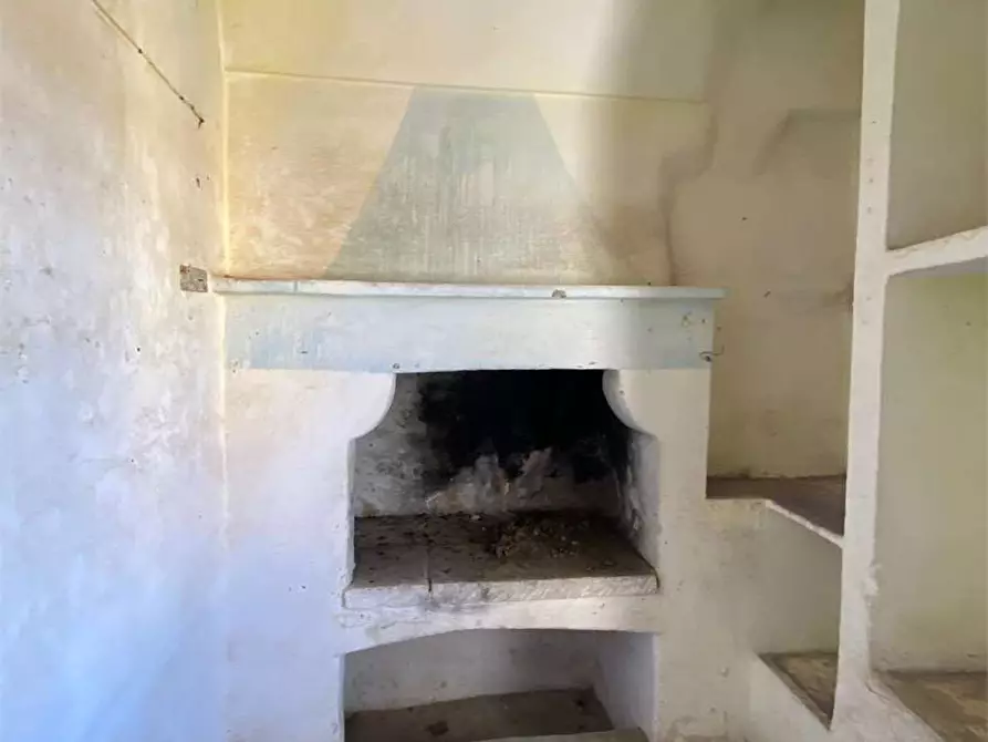 Immagine 13 di Stabile in vendita  in VIA VOLTA  a Ruffano