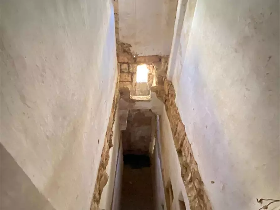 Immagine 25 di Stabile in vendita  in VIA VOLTA  a Ruffano